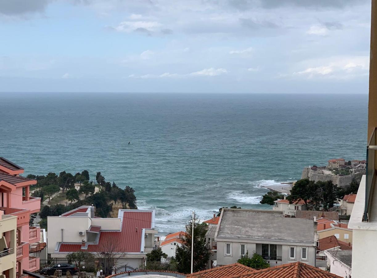 Art'S Apartment Mit Pool Ulcinj Pinjes Екстер'єр фото